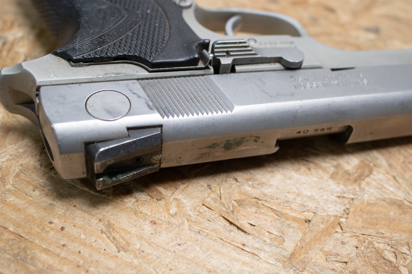 SMITH AND WESSON 4043 40 S&W Police Trade-In Pistols (Fair Condition)
